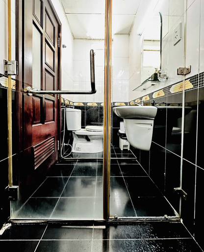 Bathroom, Big Hotel Sai Gon, District 7