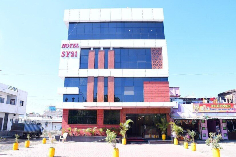 Front of property, HOTEL SY21, Dhar