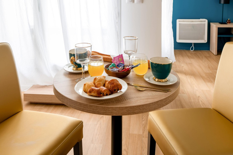 Breakfast area 3, Quality Aparthotel Reims - Les Capucins, Marne