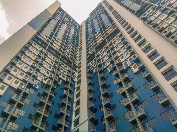 Exterior 2, Peach Tone Studio At Evenciio Margonda Apartment, Depok