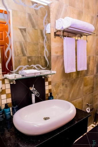 Bathroom 3, TJ'S Boutique Hotel Eldoret, Ainabkoi