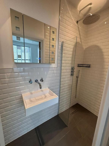 Bathroom 5, Stunning 3 Bed Apartment By Urban Roost, West Sussex