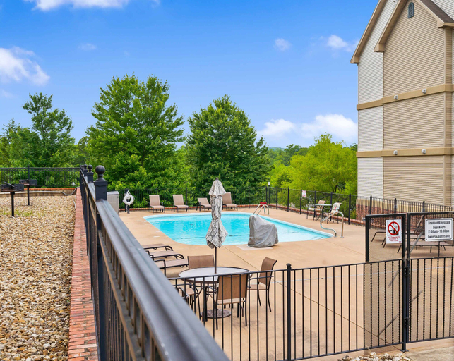 Sport & Beauty, Sweet Serenity Stay for 4!, Taney