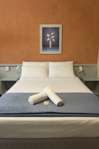 Bedroom 4, Banksia Motel Bass Hill, Sydney
