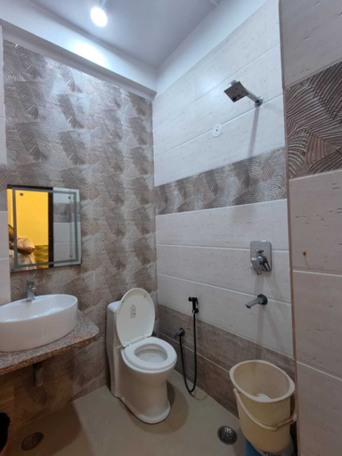 Bathroom 3, HOTEL SARWAN, Agra