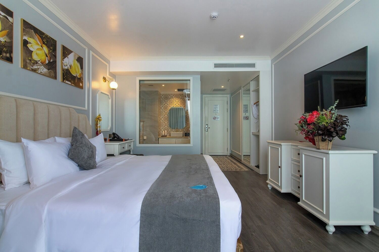Room 3, La Vague Hotel, Nha Trang