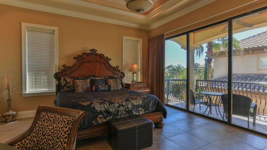 Bedroom 2, Tuscany, Walton