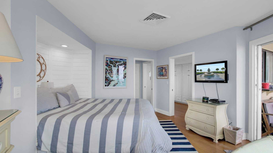 Bedroom 3, 204 B Port O Call by Avantstay Beachfront Condo!, Charleston