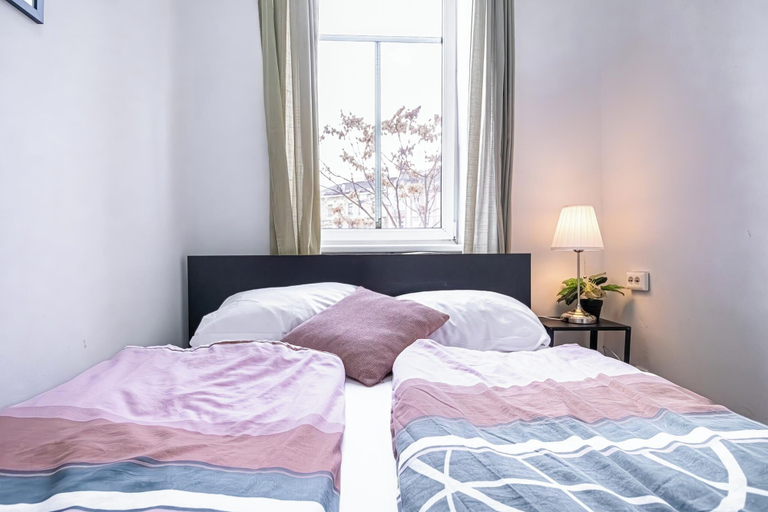 Room 3, Luxury 6BR Apt near Millennium City, Wien