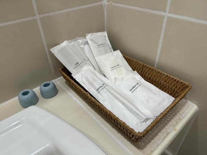 Bathroom 3, Kata Kata Stay, Pulau Phuket