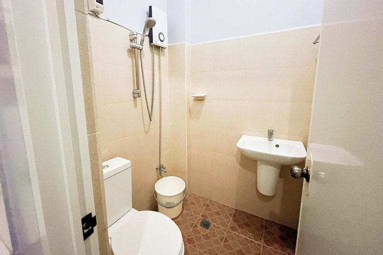 Bathroom 3, Iloilo Transient Rooms, Iloilo City