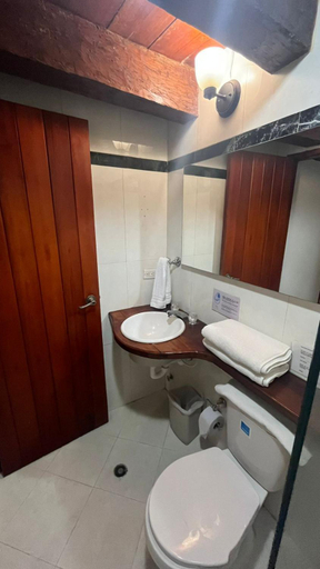 Bathroom 3, Casa India Catalina, Cartagena de Indias