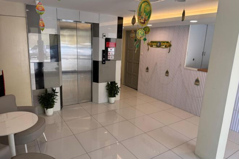 Interior 2, Check Inn 5, Kota Kinabalu