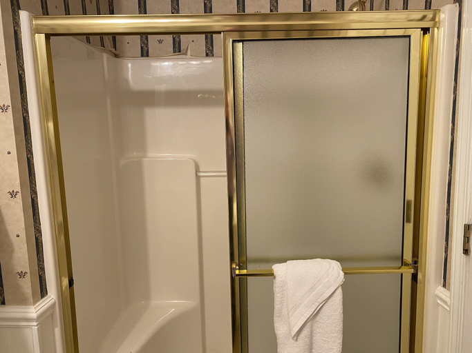 Bathroom 3, Ocean Keyes 3941 by RedAwning, Horry