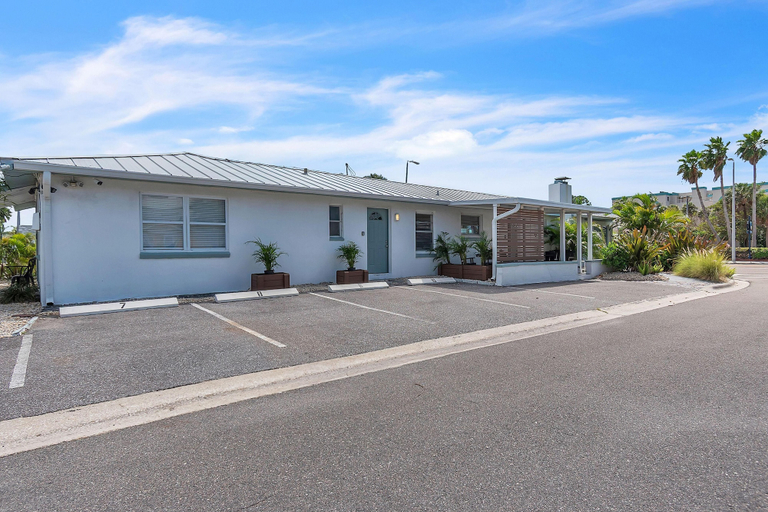 Exterior 5, The Bungalows #5, Pinellas