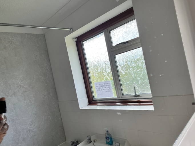 Bathroom 4, Love and Peace Petts Wood, London