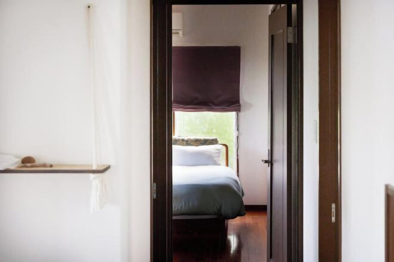 Room 1, Ocean Therapy House, Onna