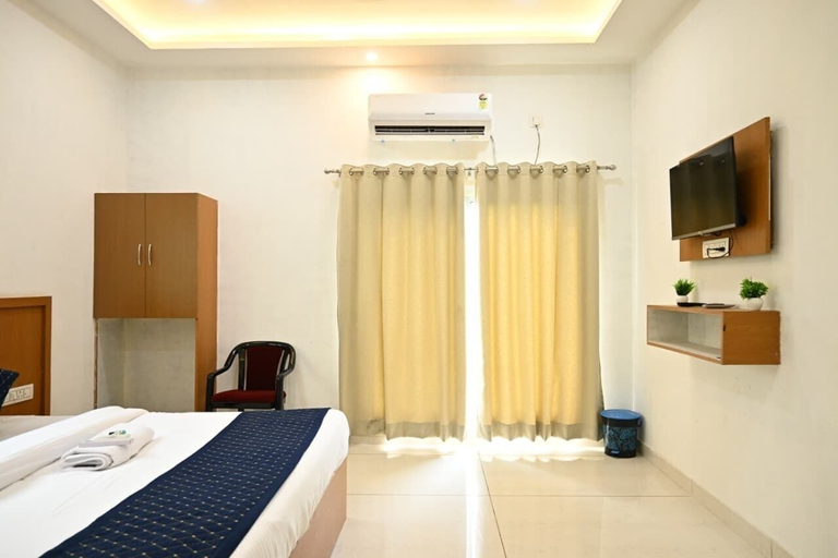 Room 5, Hotel Avni, Varanasi