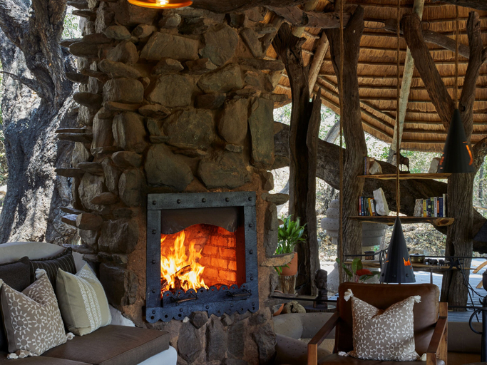 Interior 4, Toro River by Newmark, Mopani