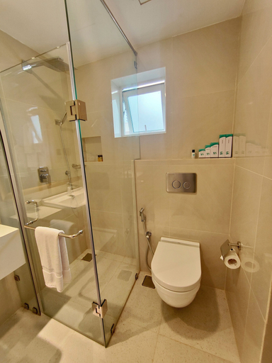 Bathroom 3, Marine Bay Colombo, Thimbirigasyaya