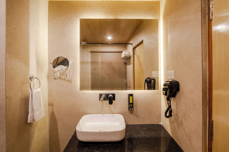 Bathroom 4, Mulberry Resort Centrally Heated Boutique Retreat, Kullu