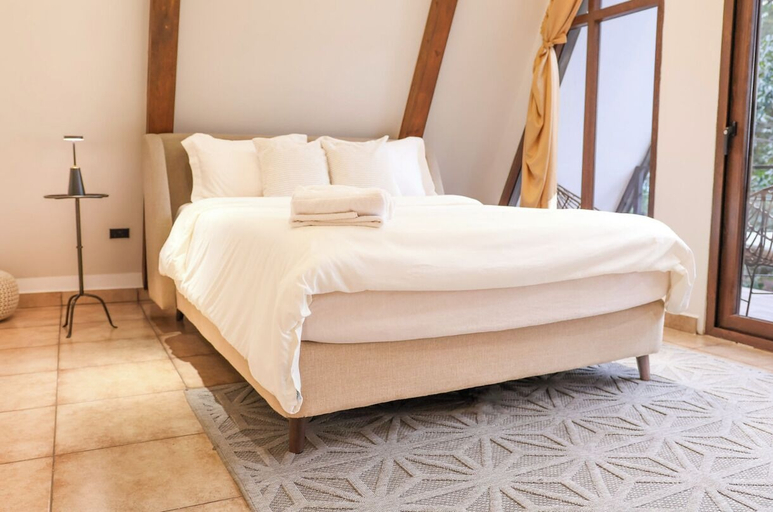Room 4, Tiny Pines Glamping, Villa de San Antonio