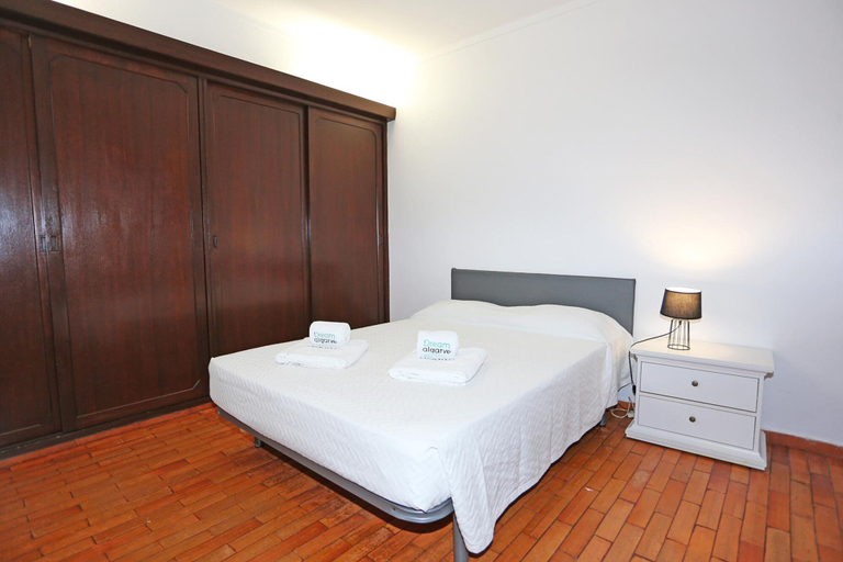 Room 4, V 06 - Apartment 6 in Seacliff Albufeira, Albufeira
