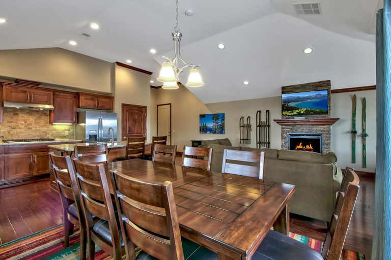 Food & Drinks, Conifer Chalet 3 Bedroom Condo, El Dorado