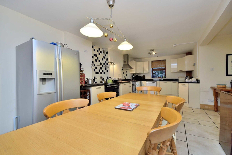 Private kitchen 3, Betws Y Coed Holiday Home by Guestz, Conwy