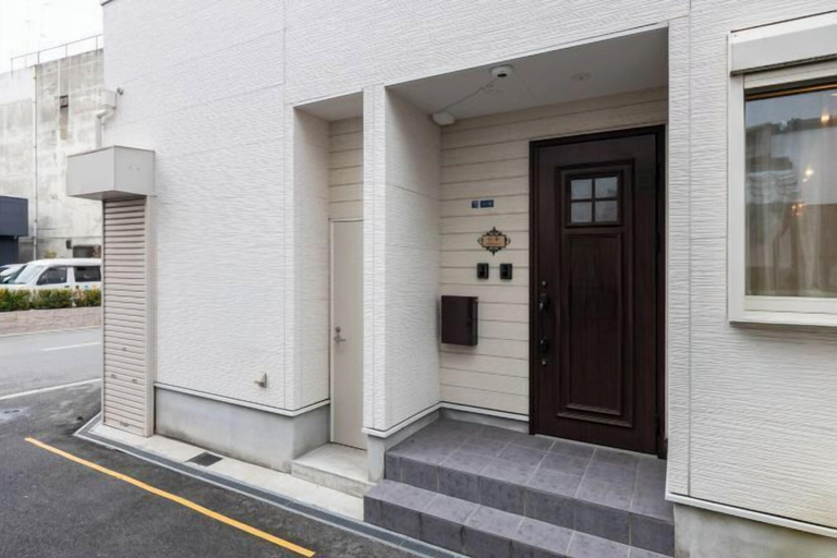 Exterior 2, WARAKU, Osaka