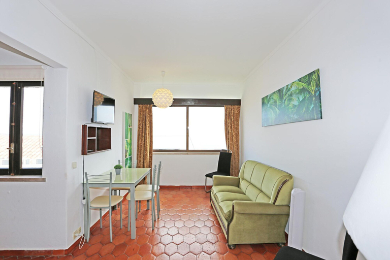 Room 4, V 05 - Apartment 5 in Seacliff Albufeira, Albufeira