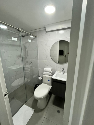 Bathroom 3, Hotel Lukas, Medellín