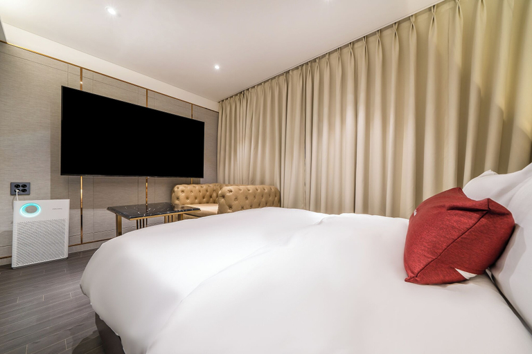 Room 2, Chocolate Hotel Sungnam