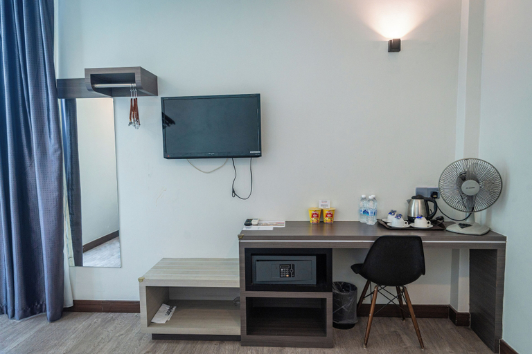 Others 5, Indra Hotel, Kinta