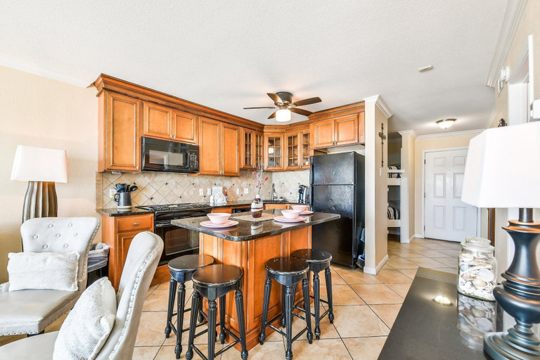 Private kitchen 5, Seascape 1108 2 Bedroom Condo by RedAwning, Galveston