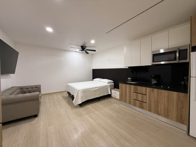 Room 4, Sabana Urbana, San José