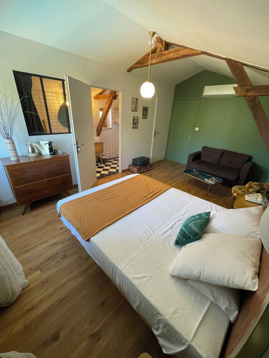 Bedroom 2, Ô Trois Puits, Lot