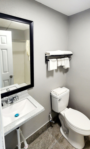 Bathroom 3, Anchor inn, Humphreys