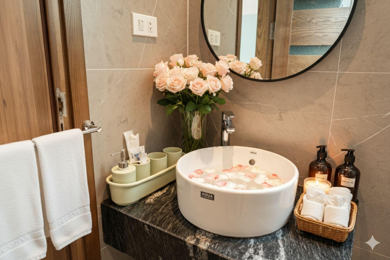 Bathroom 4, Crescendo Limitless Style, Đống Đa