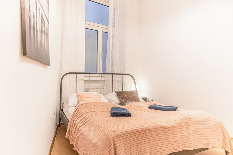 Room 5, Charming 3BR Apt in Central Vienna, Wien