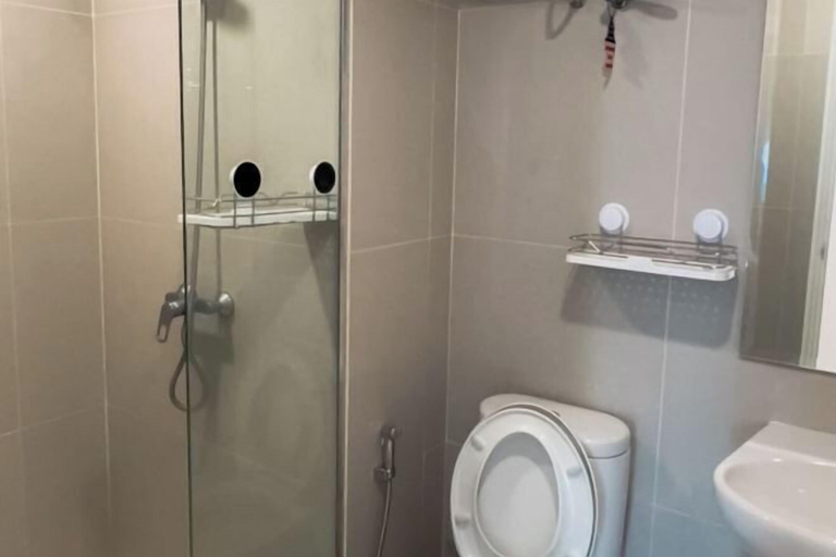 Bathroom 5, 3BR Podomoro Apartment @Empire Tower 107 sqm², Medan