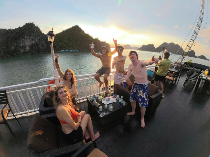 Exterior detail 5, Oasis Bay Party Cruise, Hạ Long