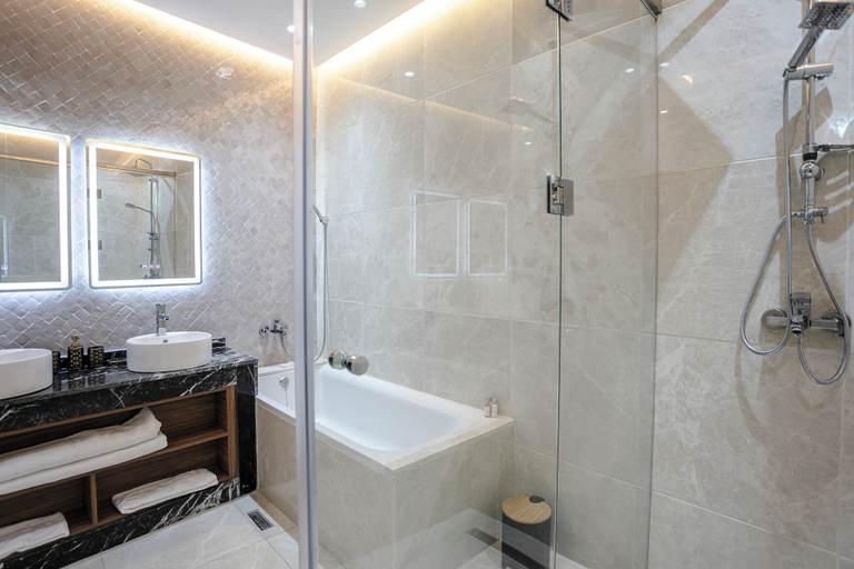 Bathroom 5, Riad Elnoujoum, Marrakech