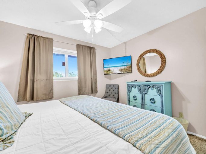 Bedroom 2, Nautical Watch D-2, Bay