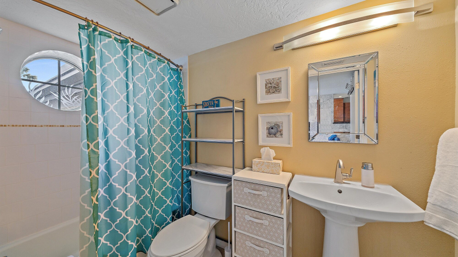 Bathroom 5, Siesta Bayside Bliss 1 Bedroom Condo, Sarasota