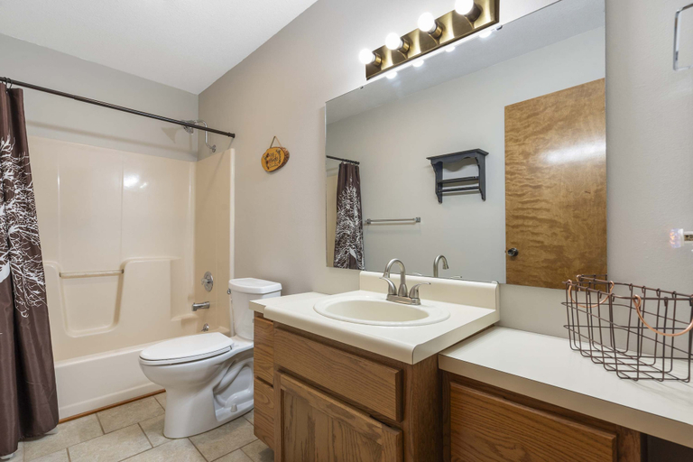 Bathroom 3, Vacay N Stay - Quiet Community Near Branson!, Stone