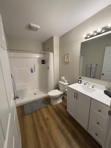 Bathroom 5, Welcometohickory, Catawba