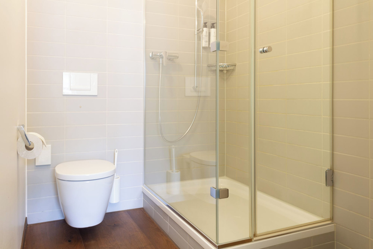 Bathroom 3, Hotel Schlüssel, Luzern