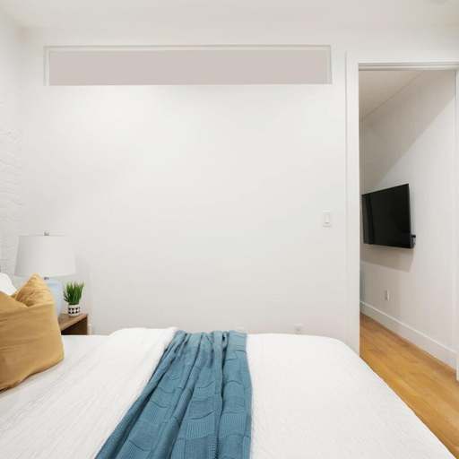 Room 4, 1290-6 Newly Renovated 2 Bedrooms in UES, New York