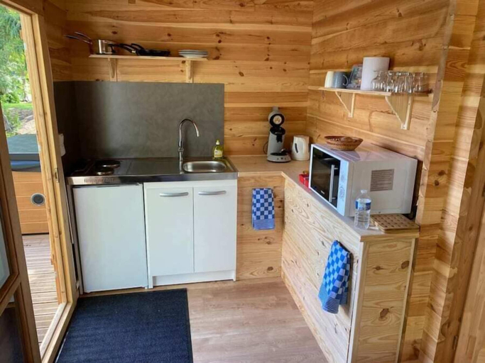 Room 2, Etangs de la Palombière, Val-d'Oise